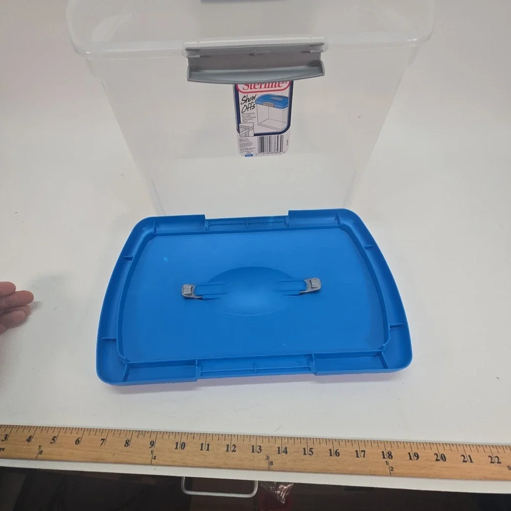 Sterilite Show Offs Blue Lid Gray Handle & Closure Snap Lid USA